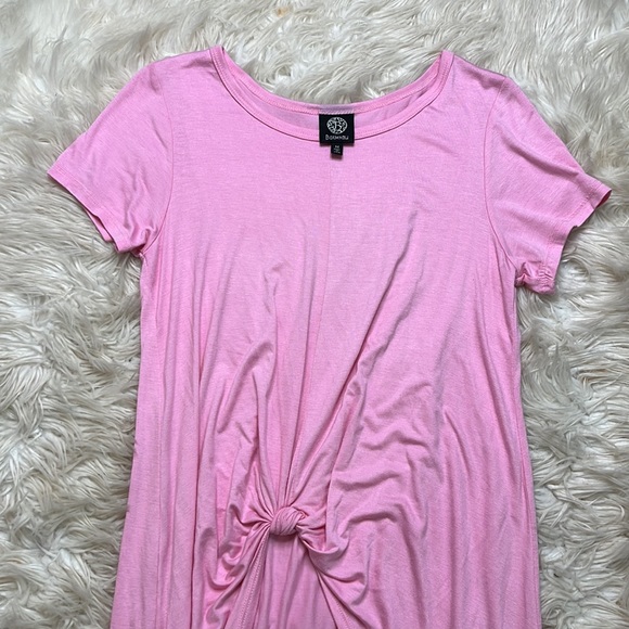 Bobeau sz Med.; long length; Pink short sleeve T-Shirt with knot front detail - Picture 3 of 6
